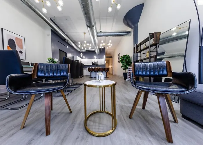 Group-friendly 6br Luxury In Prime South Loop Location With Optional Parking And Gym Access Near Mccormick Place, Soldier Field And Grant Park Chicago